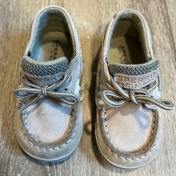 🛥SPERRY Top Sider Leather Boat Shoe - Size 4 Bluefish Crib - Picture 2 of 6